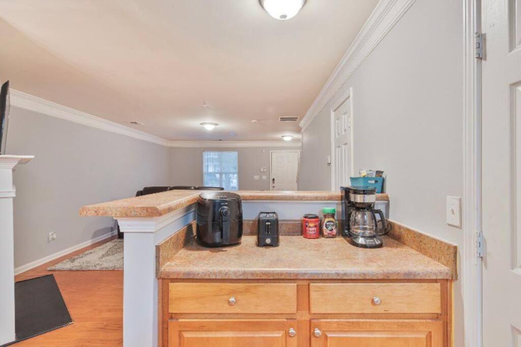 Beautiful Cozy 3-Bedroom Townhome Retreat Atlanta Exterior photo